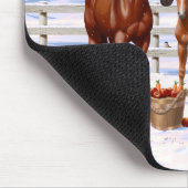 Kastanien-Sorrel-Schlachtross im Schnee Mousepad (Ecke)