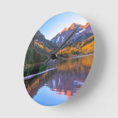 Kastanienbraunes Glühen Bell Alpen Runde Wanduhr (Winkel)