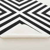 Kästchen mit schwarzem und weißem Streifen, Wieder Sherpadecke (3/4)