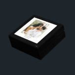 Kasten für frisches Foto Erinnerungskiste<br><div class="desc">Ein personalisiertes Foto aus Hochzeitsholz lackiert Sake-Box. Ersetzen Sie dieses Foto durch Ihr eigenes Lieblings-Hochzeitsfest-Foto.</div>