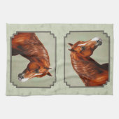 Kastnut Morgan Horse Sage Green Geschirrtuch (Horizontal)