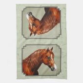 Kastnut Morgan Horse Sage Green Geschirrtuch (Vertikal)