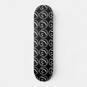 Katakana ㋡ Tsu Kana lächelndes Emoji/Emoticon Skateboard