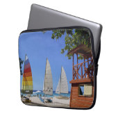 Katamaran und Leibwächter-Stand auf Strand Laptopschutzhülle (Vorderseite Links)