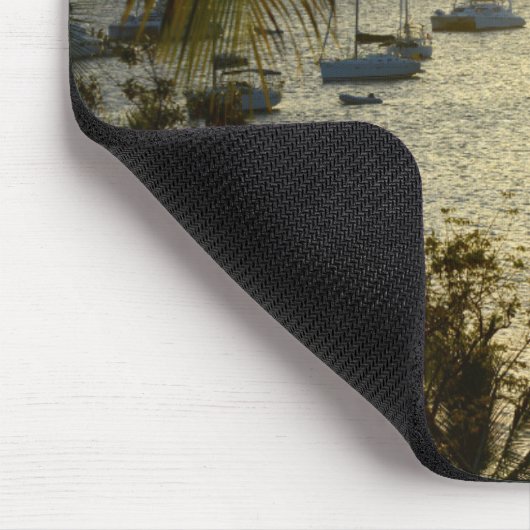 Katamarane und Segelboote Mousepad (Ecke)