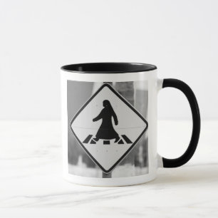 Katar, Ad Dawhah, Doha. Arabische Fußgängerzone  Tasse