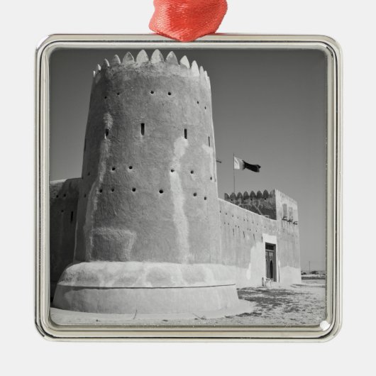Katar, Al Zubarah. Al-Zubarah Fort (b.1938) jetzt Silbernes Ornament (Vorne)