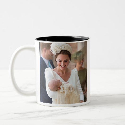 Kate Middleton und Prince Louis Zweifarbige Tasse (Links)
