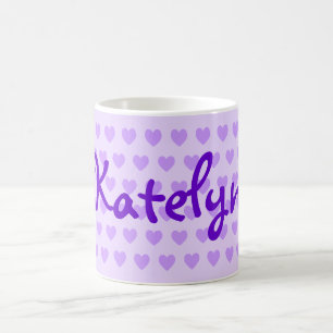 Katelyn in Lila Kaffeetasse