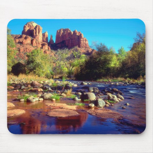 Kathedrale Felsen reflektieren aus Eichengracht Mousepad (Vorne)