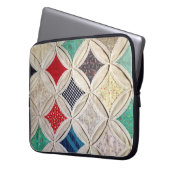 Kathedrale Fensterrahmen Laptopschutzhülle (Vorderseite Links)