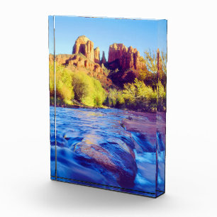Kathedrale Rock reflektiert in Eak Creek, Arizona Fotoblock