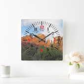 Kathedrale Rock Sedona Arizona in Japanisch/Englis Quadratische Wanduhr (Zuhause)