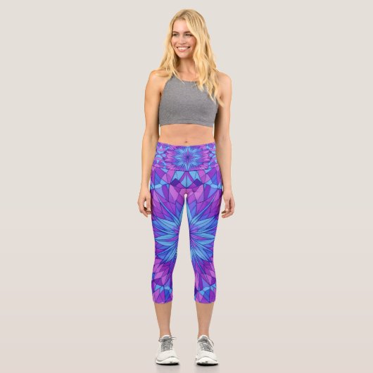 Kathedrale Sterne Capri Leggings (Vorderseite)