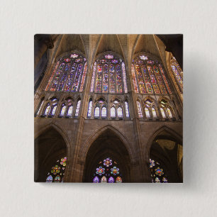Kathedrale von Leon, Innenraumfenster aus Buntglas Button