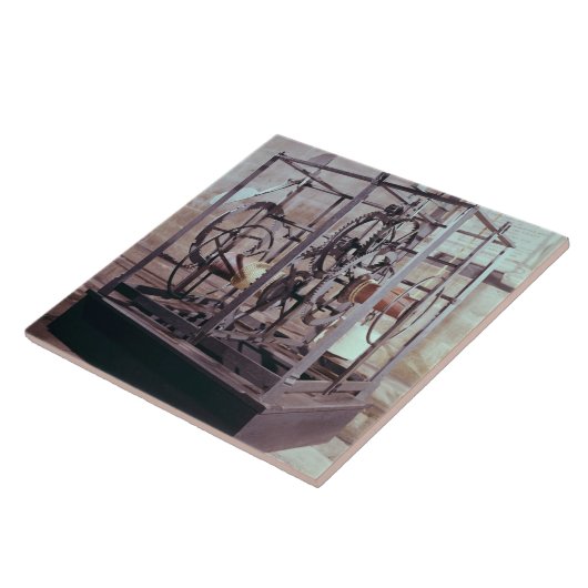 Kathedralenuhr hergestellt für den Turm in Fliese (Seite)