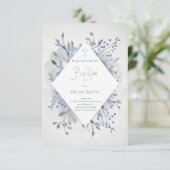 Katholischer Junge Taufe staubige blaue Aquarellfa Einladung (Stehend Vorderseite)