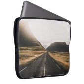KATHWAY FÜHRT ZUR ROCKFORMATION LAPTOPSCHUTZHÜLLE (Vorne Rechts)