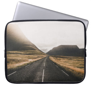 KATHWAY FÜHRT ZUR ROCKFORMATION LAPTOPSCHUTZHÜLLE