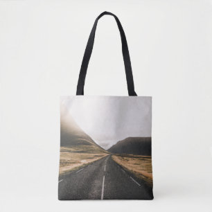 KATHWAY FÜHRT ZUR ROCKFORMATION TASCHE