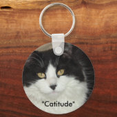 Katitude Katze mit Haltung Schlüsselanhänger (Vorderseite)