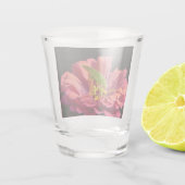 Katydid über Zinnia Schnapsglas (Rückseite)