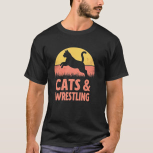 Katz-und-Ringkampf spielerischer Sprung Blick T-Shirt