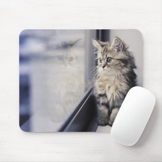 Kätzchen, das heraus Fenster schaut Mousepad (Mit Mouse)