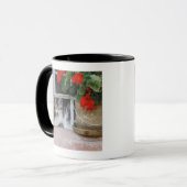 Kätzchen, das heraus Fenster schaut Tasse (Vorderseite Links)
