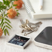 Kätzchen im Behälter Schlüsselanhänger (Seite)