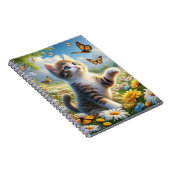 Kätzchen im Blumengarten jagen Notizblock (Rechte Seite)