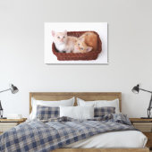 Kätzchen im Korb Leinwanddruck (Insitu (Schlafzimmer))