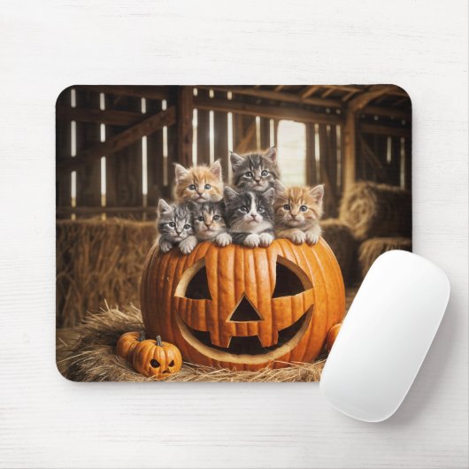 Kätzchen in einem Jack-oder-Lantern Mousepad (Mit Mouse)