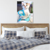 Kätzchen in einem Schuh Leinwanddruck (Insitu (Schlafzimmer))