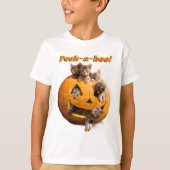 Kätzchen in Jack-o-Lantern T-Shirt (Vorderseite)