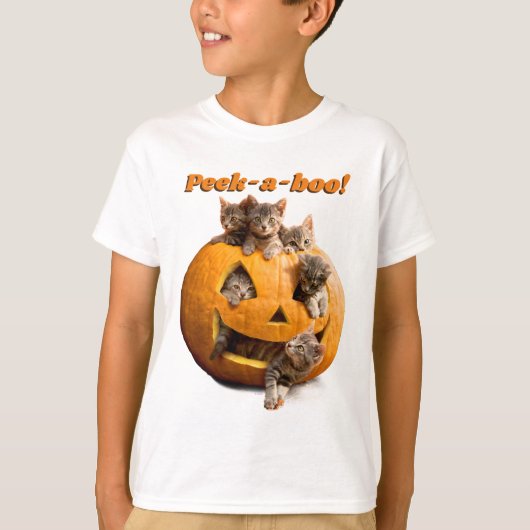 Kätzchen in Jack-o-Lantern T-Shirt (Vorderseite)