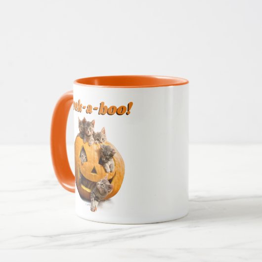 Kätzchen in Jack-o-Lantern Tasse (Vorderseite Links)