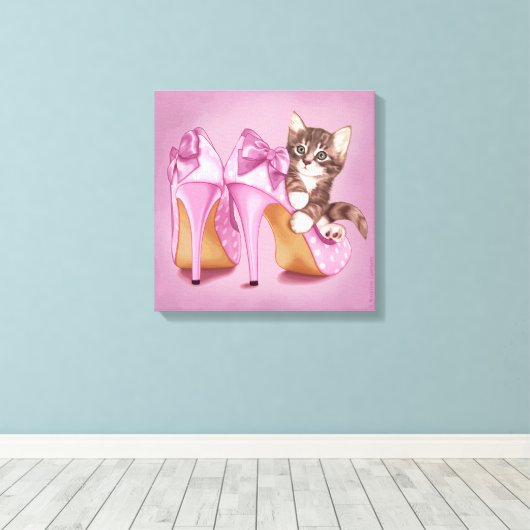 Kätzchen in lila Schuh Leinwanddruck (Insitu (Holzboden))