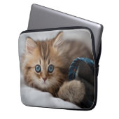 Kätzchen mit blauen Augen Laptopschutzhülle (Vorderseite Links)