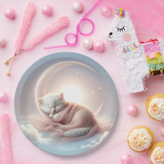 Kätzchen schlafen auf einem Crescent Mond Pappteller (Party)