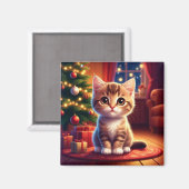 Kätzchen sitzt neben leuchtendem Weihnachtsbaum Magnet (Vorderseite/Rückseite)