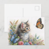 Kätzchen starrt auf Schmetterling Blumenkunst Postkarte (Vorne/Hinten)