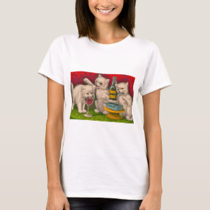 Kätzchen trinken und essen Sardinen T-Shirt