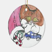 Kätzchen überfällt den WeihnachtsStrumpf Keramik Ornament (Links)