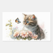 Kätzchen und Schmetterling im Garten Rechteckiger Aufkleber (Vorderseite)