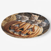 Kätzchen zu Halloween Pumpkin Pappteller (Schrägansicht)