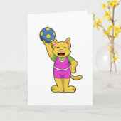 Katze als Handballspieler mit Handball Karte (Gelbe Blume)