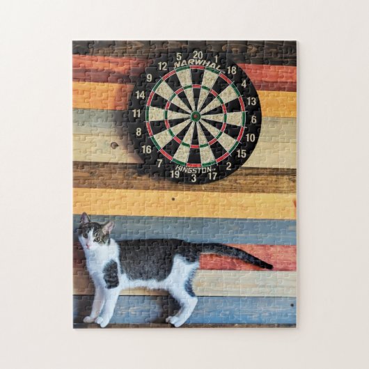 Katze an einem Dart-Brett-Puzzle Puzzle (Vertikal)