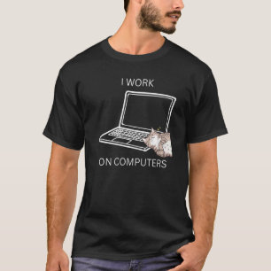 Katze arbeitet an Computern sarkastische Katzen Ka T-Shirt