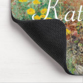 Katze auf Blumenbeet Mousepad (Ecke)